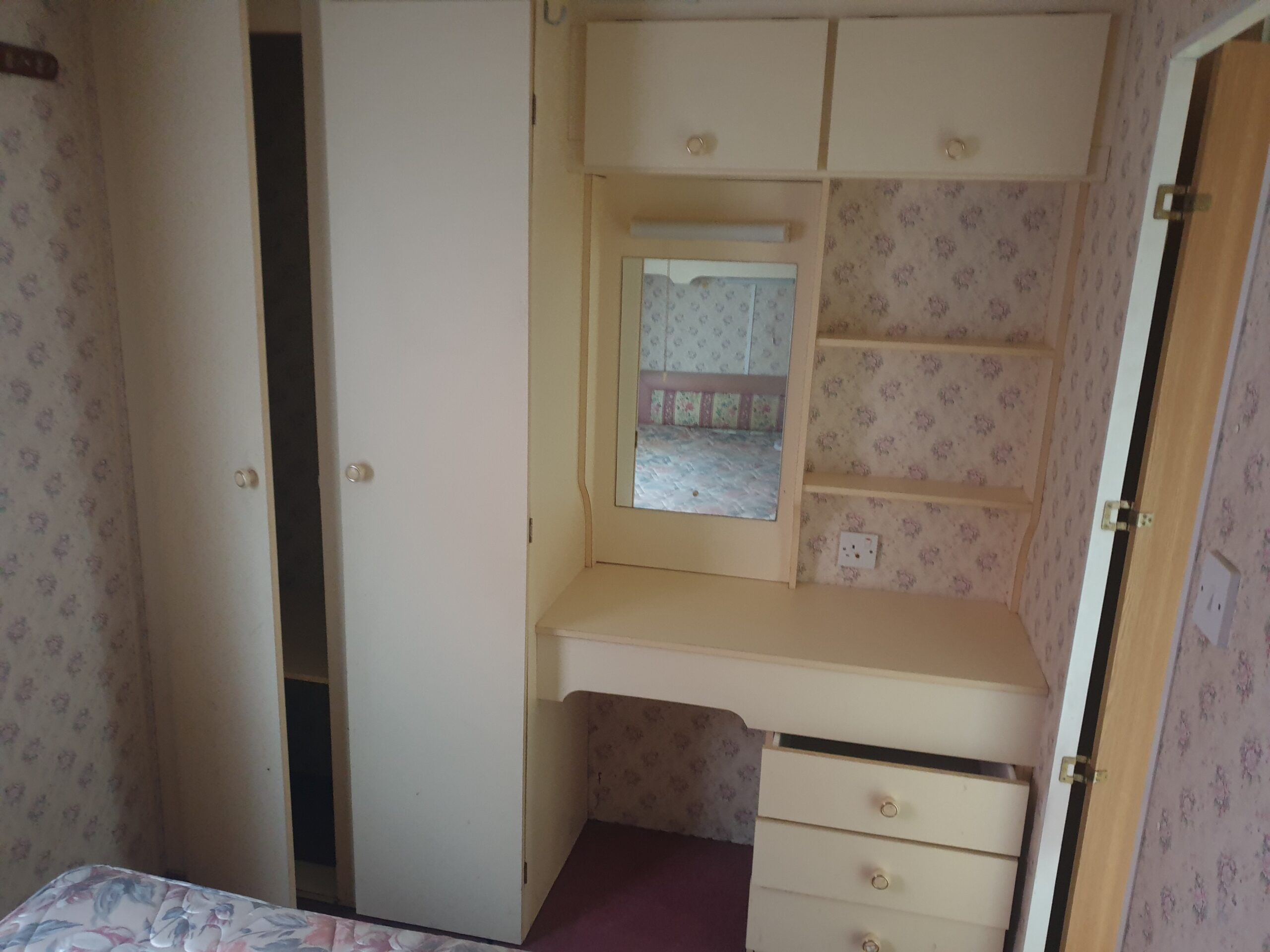 Cosalt Resort 34' x 10' - Image 7