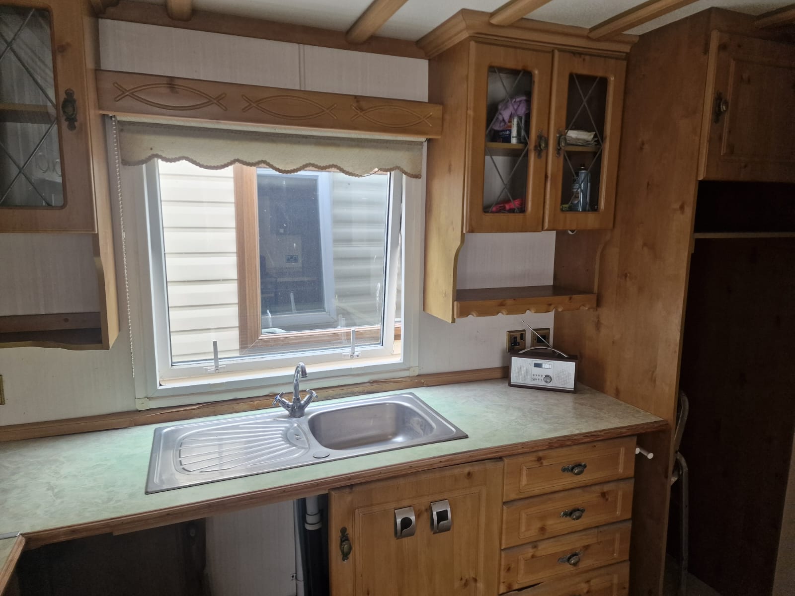 Cosalt Monaco Super 37'x12' with central heating + double glazing. WINTER PACK - Image 7