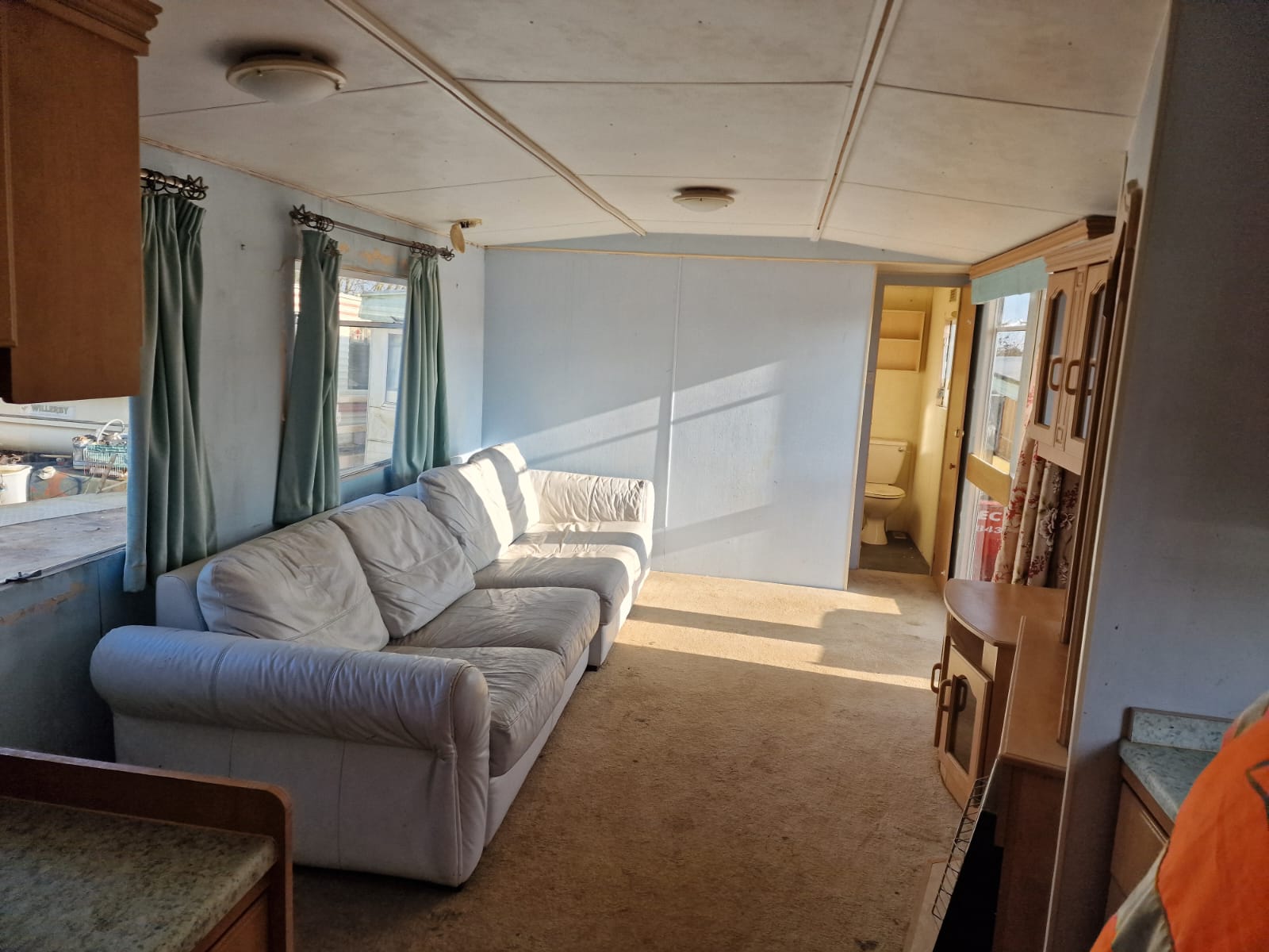 Atlas Florida 35' x 10' centre lounge - Image 3