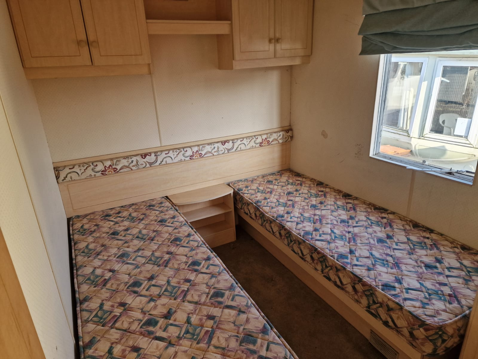 Atlas Florida 35' x 10' centre lounge - Image 9