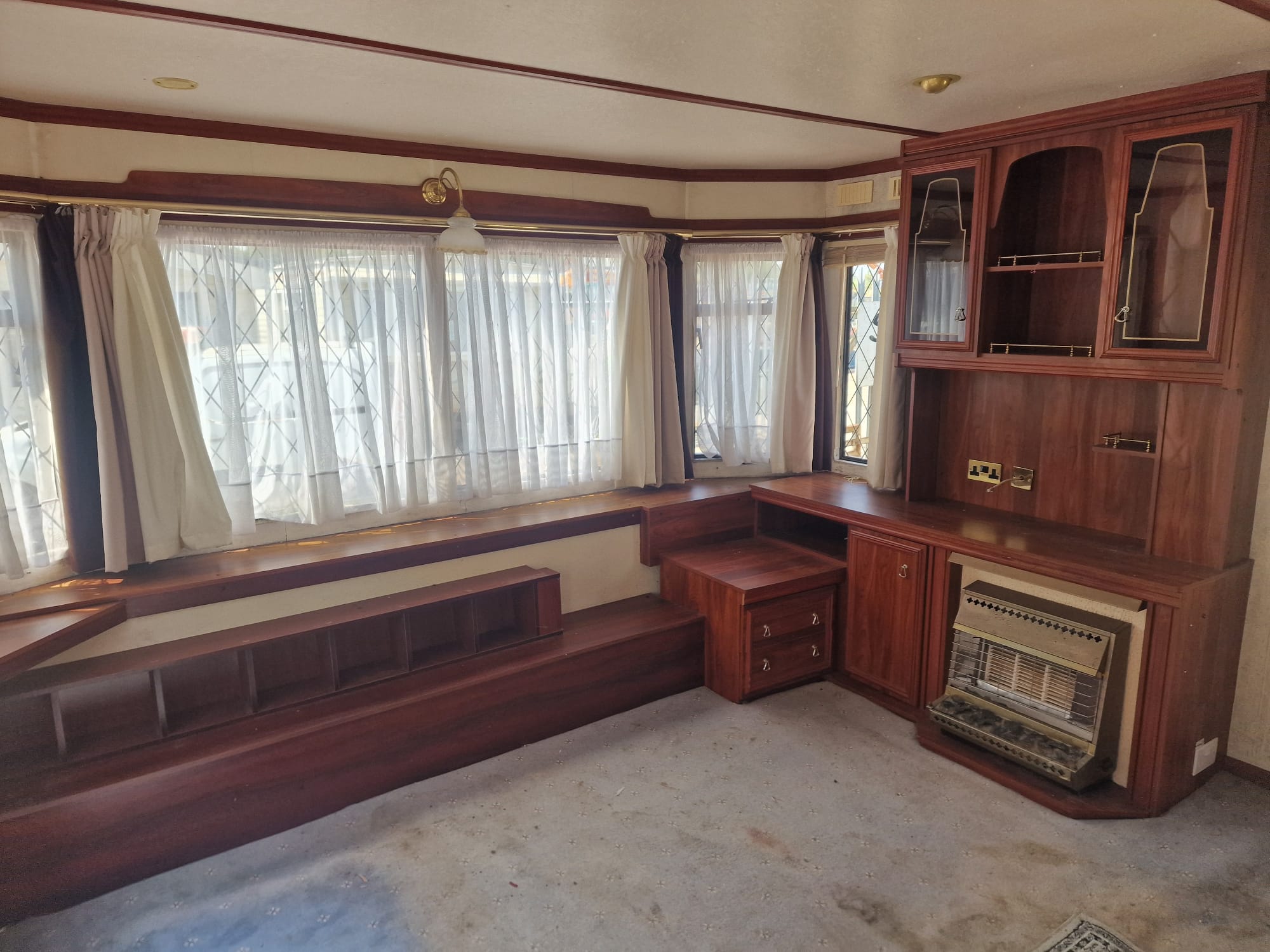 Sherwood Super 35' x 12' one bedroom - Image 7