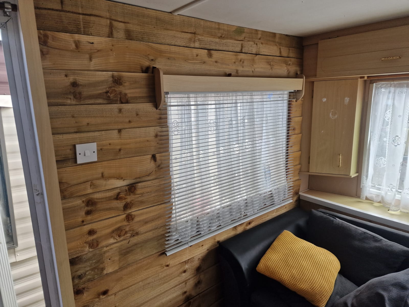 Delta Nordstar 32' x 12' two bedrooms with central heating - Image 5